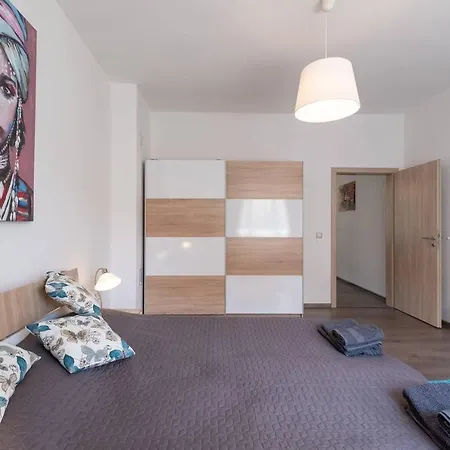 ⋇ 1br Emmily @ Vitosha Blvd ⋇ *