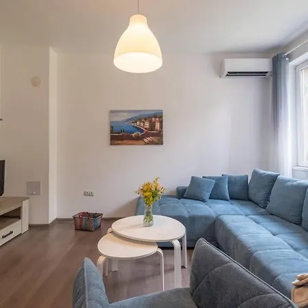 Apartment ⋇ 1br Emmily @ Vitosha Blvd ⋇ *